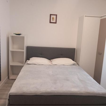 Apartman Iva Kuciste Zimmer foto