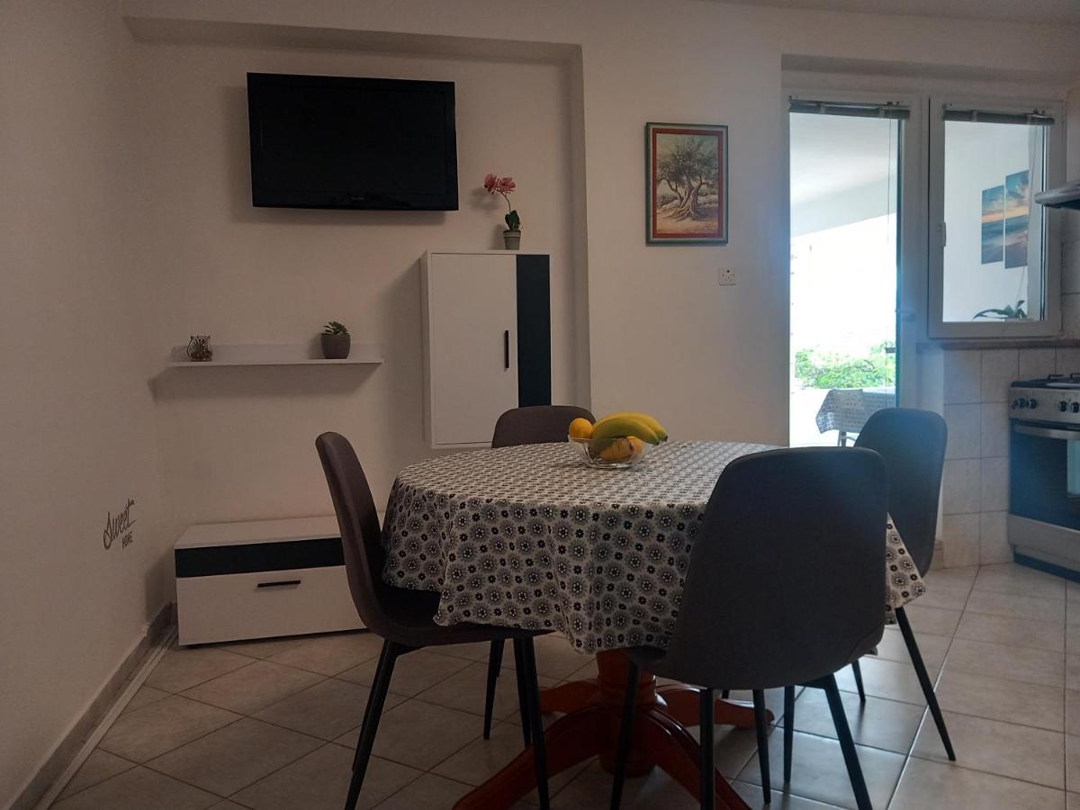 Apartman Iva Kuciste Zimmer foto
